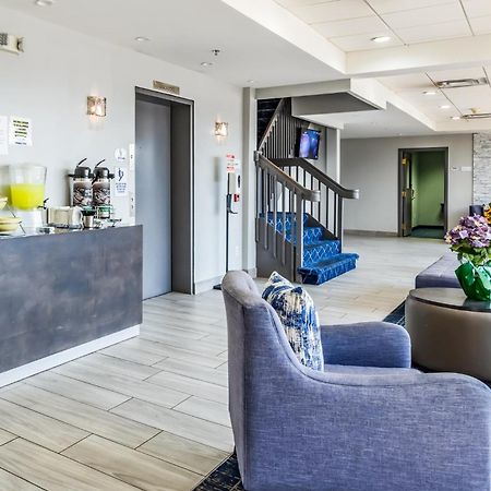 Quality Inn Roseville-Detroit North Экстерьер фото