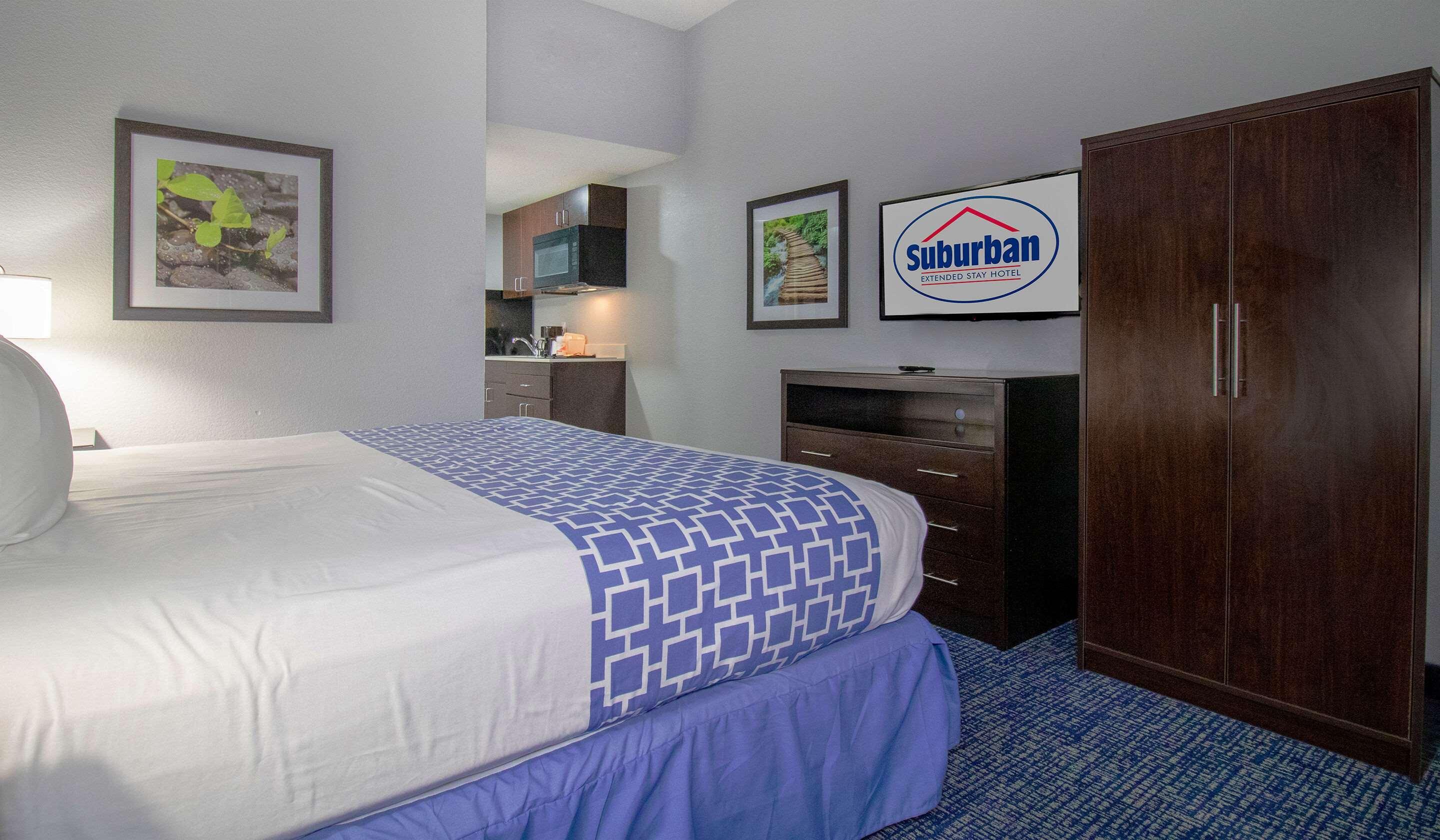 Quality Inn Roseville-Detroit North Экстерьер фото